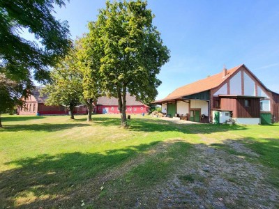 Stark sanierungsbedürftiger Resthof mit Stall und Scheune (Reithalle) auf 4948 m²