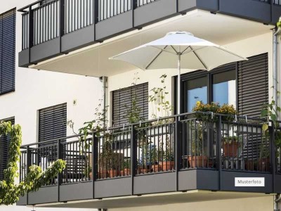 Provisionsfrei Wohnung in 96515 Sonneberg, Bernhardstr.