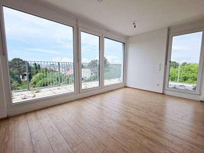 LAVENDELWEG, GRÜNBLICK, klimatisiertes 46 m2 Dachgeschoß mit 20 m2 Terrasse, 2 Zimmer, Komplettküche, Wannenbad, Ruhelage