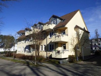 Gut vermietete Balkon-Wohnung in ruhiger und grüner Wohnlage***offene Küche***Wannenbad***Stellplatz
