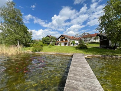 Helle 3-Zimmer-Wohnung mit Balkon in direkter Lage am See