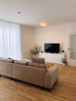 Exklusive, modernisierte 1,5-Zimmer-Wohnung mit Balkon und Einbauküche in Vogt