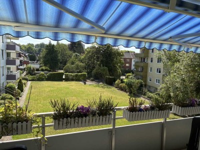 NEU renovierte 3-Zi-Wohnung mit Balkon, Einbauküche, Keller und opt. Tiefgaragenstellplatz