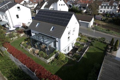 Eleganz und Energieeffizienz: Exklusives Familienhaus mit smarten Features