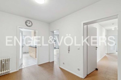 Schöne 4-Zimmer-Wohnung mit Balkon &  Komfort