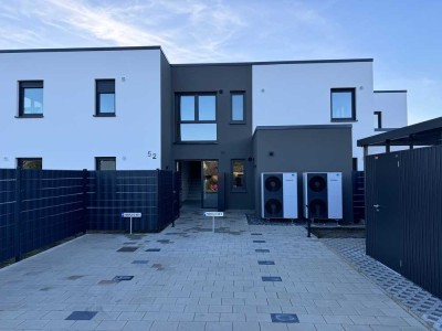 Schöne Erdgeschosswohnung mit Terrasse und kleinem Gartenanteil