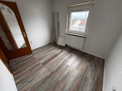 +++Gemütliche 3 Zimmer Wohnung mit Balkon im Herzen von Pirmasens+++