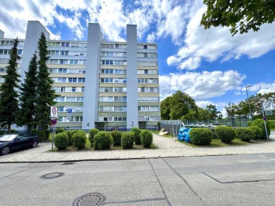 Gut geschnittene 2-Zimmer-Wohnung mit großem Balkon in zentraler Lage von Karlsfeld