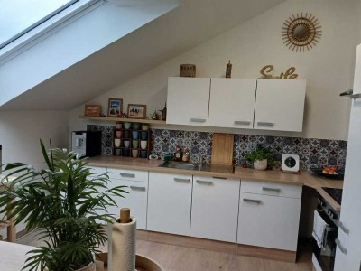 Helle 2-Zimmer Dachgeschosswohnung mit Balkon in Teisendorf