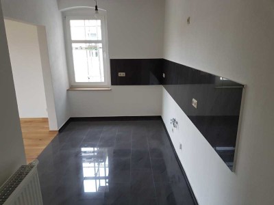 Große 4,5 Raumwohnung + Badewanne + Dusche + Balkon