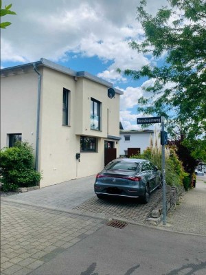 Doppelhaushälfte mit Gartenidylle & Privatsphäre in Zazenhausen zu vermieten