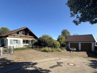 Landhaustraum mit weitläufigem Gartenparadies