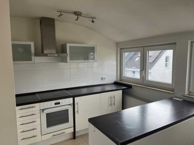 Helle 2-Zimmer Dachgeschosswohnung in Frankfurt-Eschersheim