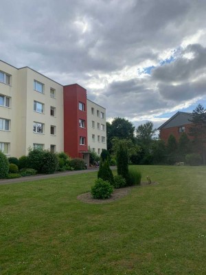 Helle 3-Zimmer-Wohnung mit Balkon in Neumünster