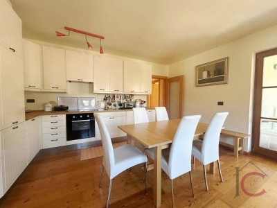 Schöne 3-Zi.-Wohnung mit Panoramaterrasse nahe der Skipiste