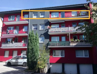 FÜR SPORTLICHE MIETER (3. OG ohne Aufzug)- ZENTRUMSNAH - WG GEEIGNET -