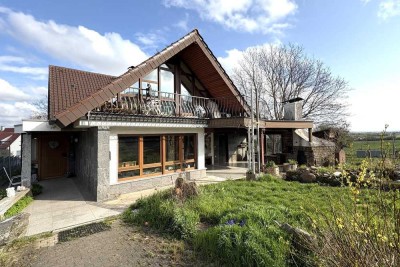 Großzügiges Einfamilienhaus mit Lagerhalle in Güglingen - Eibensbach