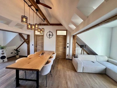 Luxuriöses 4-Zimmer Dachgeschoss-Apartment in Teublitz