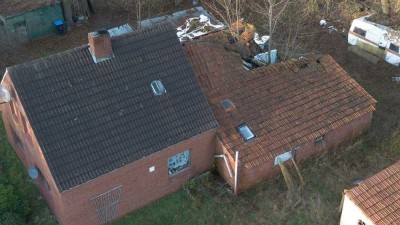 Bieterverfahren: Abbruchobjekt EFH im Außenbereich Westoverledingen, Hof mit großem Grundstück