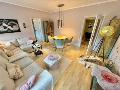 Großzügige, modern möblierte 3-Zimmer-Wohnung mit Balkon in Innenstadtlage