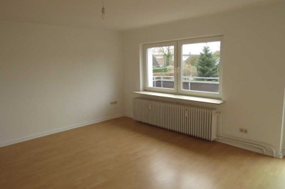 Geräumige 6,5-Raum-Maisonette-Wohnung mit luxuriöser Innenausstattung mit Einbauküche in Elmshorn