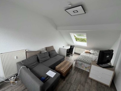 Schöne 1 Zimmer Wohnung mit Balkon