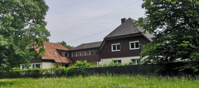 Mehrgenerationen- / Mehrfamilienhaus in besonderer Lage, auf parkähnlichem Grundstück