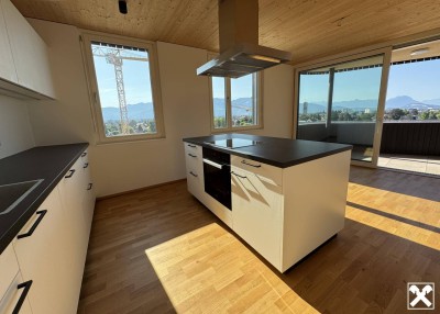 C26: Exklusive Dachgeschosswohnung mit großer Terrasse