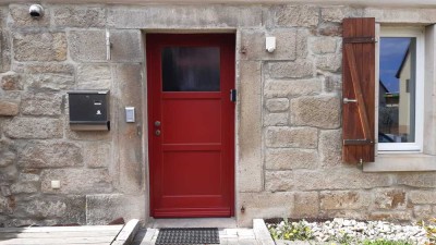 1,5Zi-EG-Wohnung m. Terrasse, EBK, FBHZ, Rad+Kfz-Stellplatz, Gewölbekeller