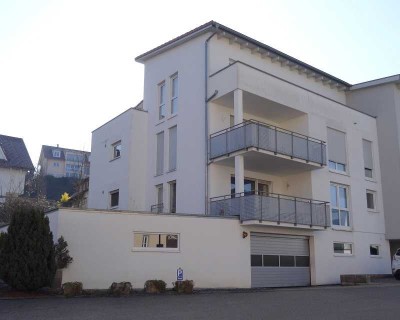 Neuwertige 3,5 Zimmer OG-Wohnung in Hüttlingen