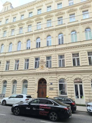 PROVISONSFREI - schöne Altbauwohnund direkt vom Eigentümer