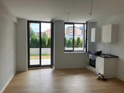 Neuwertige Wohnung mit einem Zimmer sowie Terrasse und Einbauküche in Esslingen