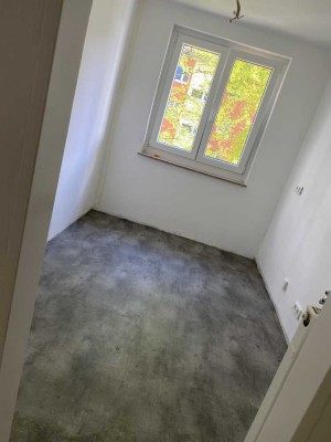Schöne helle 2,5 Zimmer Wohnung in sehr ruhiger Lage