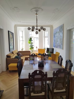 provisionsfreie, große und zentrumsnahe Altbauwohnung