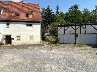 Doppelhaushälfte inkl. Doppelgarage, Scheune & Landwirt. Fläche