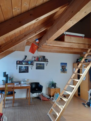 Schöne Dachwohnung mit Hochbett und Balkon in Geretsreid