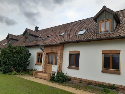 3 Raumwohnung mit Balkon/Keller/Steellplatz/ Bad/ Gäste WC
