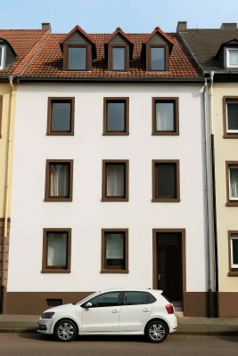 Möblierte 2-Zimmer-Wohnung, 55 m², renoviert, 2. OG, zentrale Lage Saarbrücken
