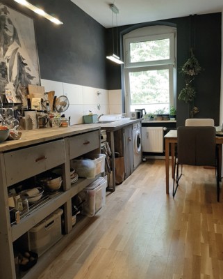 QUIET COSY ROOM in the heart of NK