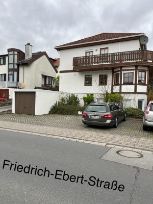 Seeheim, 3 Zimmer-Eigentumswohnung in dreifamilienhaus mit Terrasse, Abstellplatz und Garage