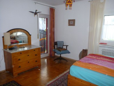 2 Zimmer zu vermieten, in schöner 4-Zimmer-Wohnung