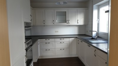 Neuwertige große Doppelhaushälfte zu vermieten, auch befristet