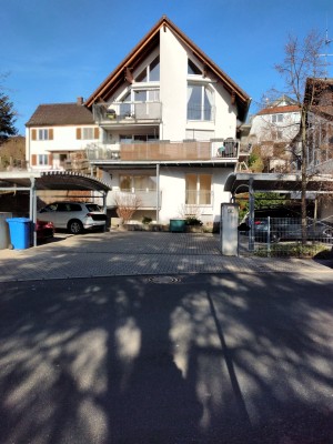 Helle 4-Zimmer-Whg. mit Balkon, Terrasse, Gartenanteil, Carport in Fürth-Stadeln