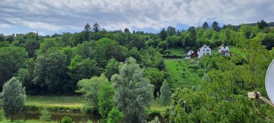 Helle 3 Zi.Wohnung mit Lift, Stellplatz und sehr schöner Aussicht