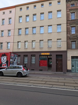 2 Zimmerwohnung mit Flur, Küche und Bad
