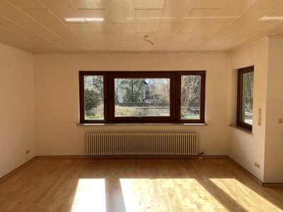 Exklusive 3-Zimmer EG-Wohnung mit EBK & Terrasse in zentraler Lage in Böblingen