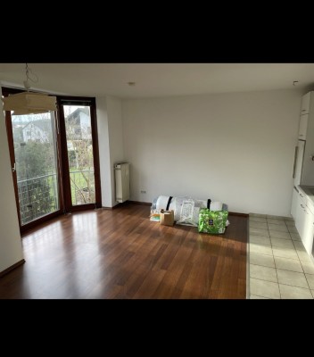 Verm. 1 ZKB, Eigentumswohnung, EG, Garage, 34qm - von Privat