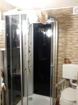 Vermiete eine 1 Zimmer Wohnung mit Küche und Bad